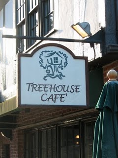 Treehouse Cafe' on Bainbridge Island