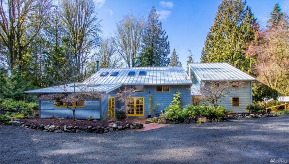 8231 NE Paulanna Lane on Bainbridge Island sold in 2022 by Jen Pells