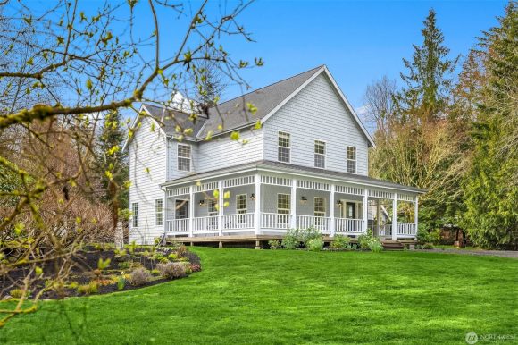 NE Bay Hill Road on Bainbridge Island Sold by Jen Pells Windermere.